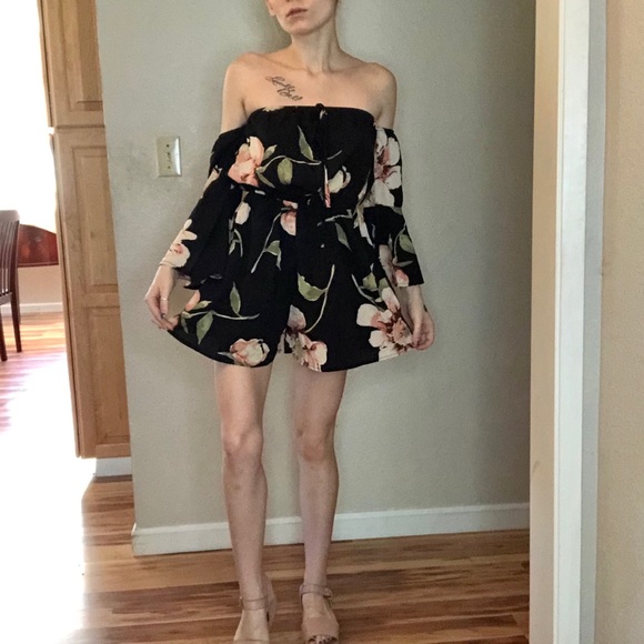 NWT ‘Pauline’ Romper - Picture 5 of 8